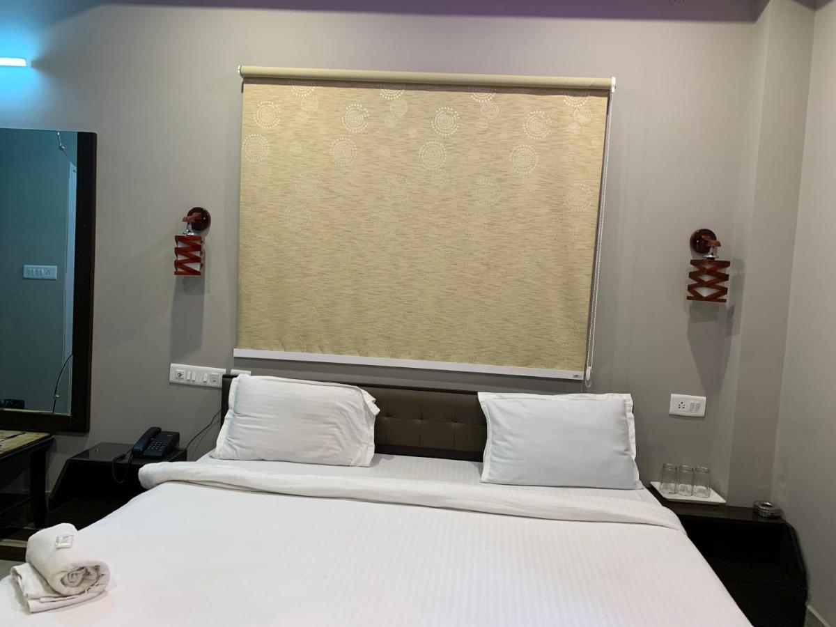 Gd Hotel Njp Siliguri Buitenkant foto