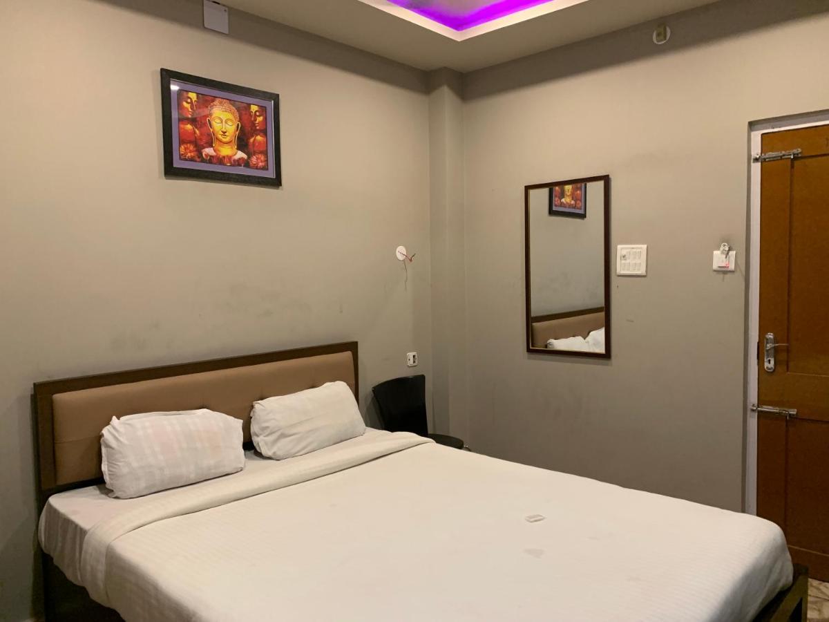 Gd Hotel Njp Siliguri Buitenkant foto